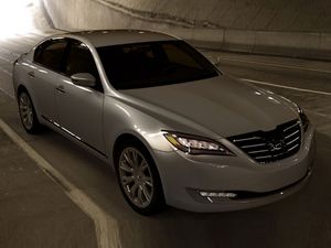 Hyundai Genesis.jpg
