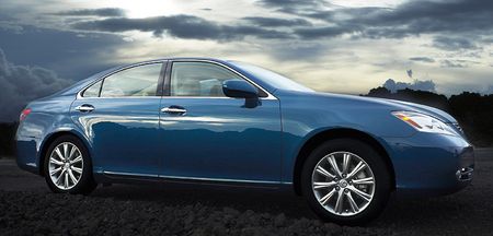 2007 ES 350 blue right.jpg